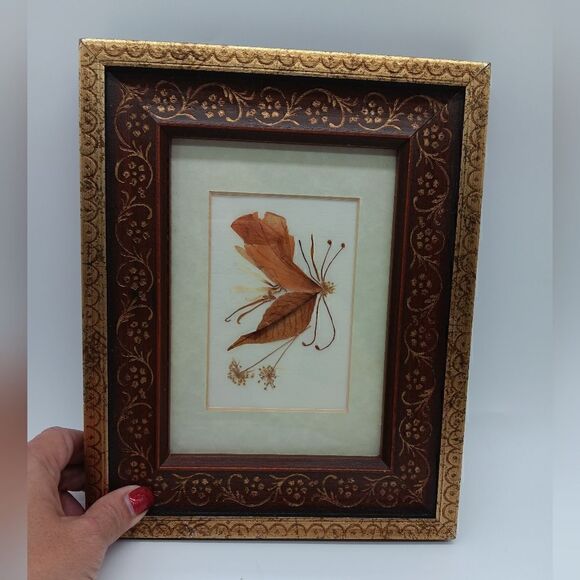 HANDMADE VINTAGE Framed Pressed Flower BUTTERFLY 8 x 10 inches - Picture 1 of 5